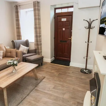 بيت للعطل Sweet Little Townhouse *